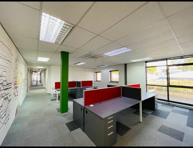779M² OFFICE TO LET IN MIDRIDGE PARK
